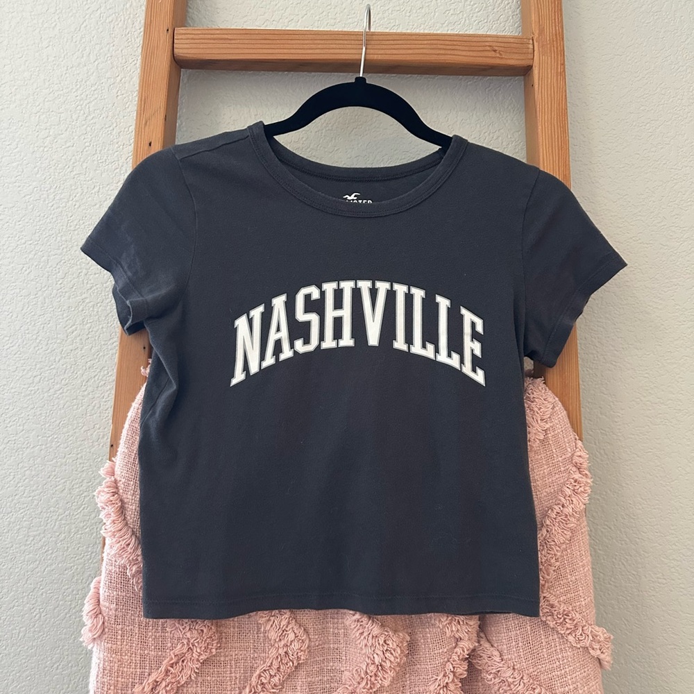 Hollister Tee